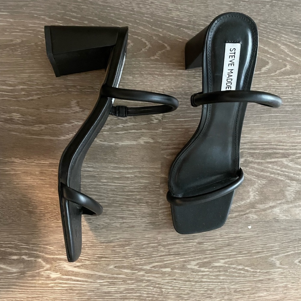 NWOT Steve Madden Lilah heels / mules